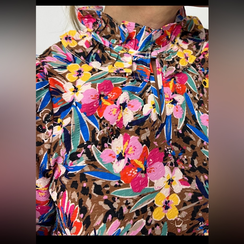 THML Floral Animal Print Long Sleeve Top NEW gorgeous - Picture 2 of 11